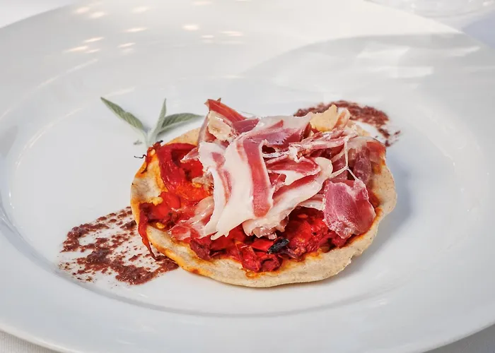 Отель Llenaire 3*