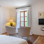 Llenaire Hotel 3*