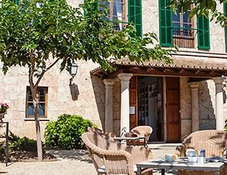 Hotell Llenaire 3*